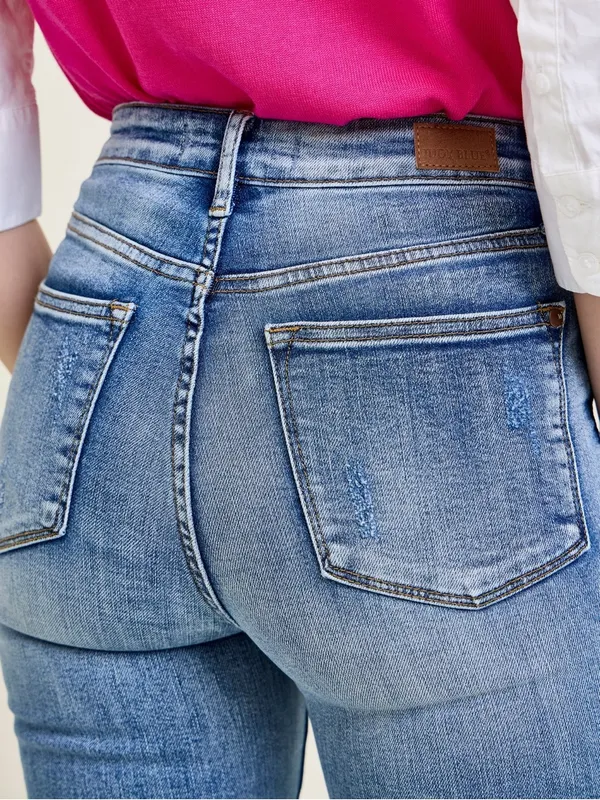 Judy Blue Charlotte Tummy Control Release Hem Flare Jeans Size 32 - Image 4