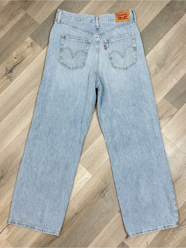 Levi’s High Waist‎ Straight Leg Jeans Light Blue Women Size 29 - Image 9