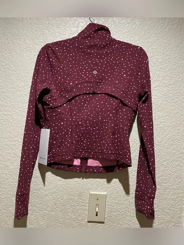 Lululemon NWT Define Cropped Nulu Fill Zip Jacket Heart Scatter Dot Print Size 8 - Image 3