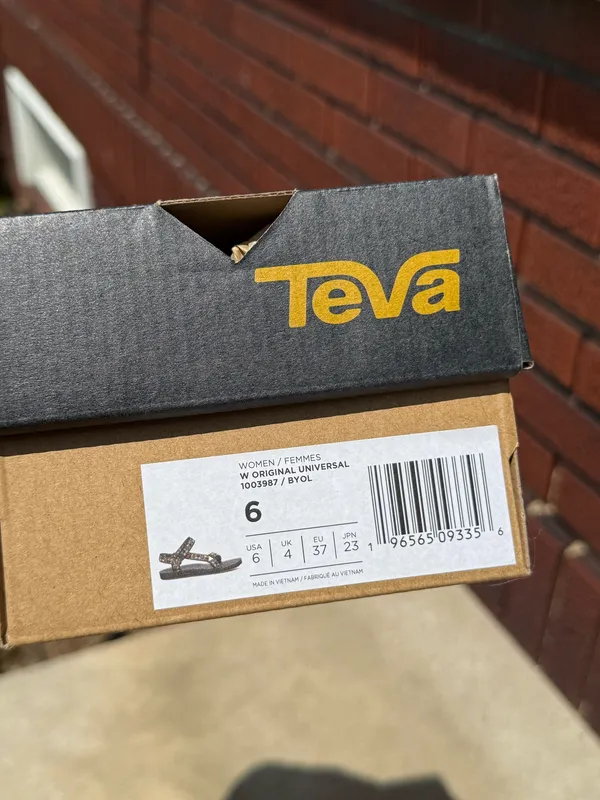 Teva Sandals Universal Butterfly - Image 4
