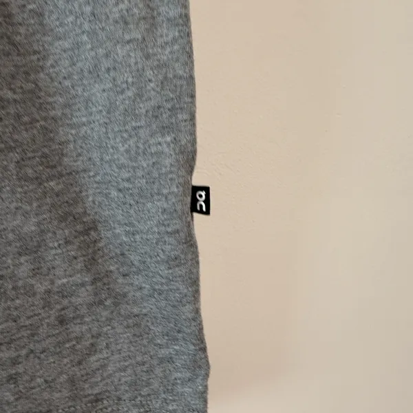 On Running On-T‎ Gray Cotton T-Shirt Size Medium - Image 5