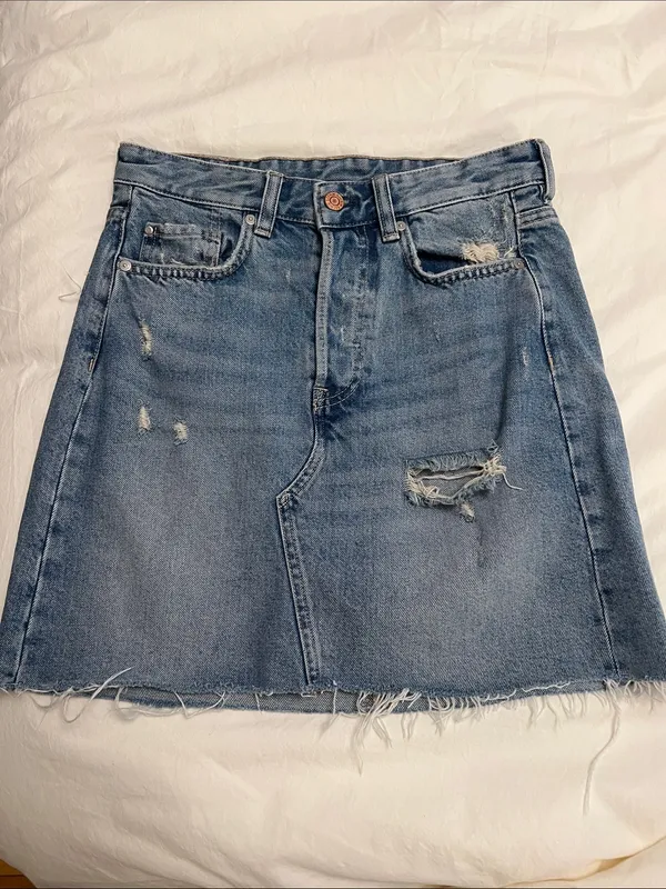 H&M denim skirt - Image 3