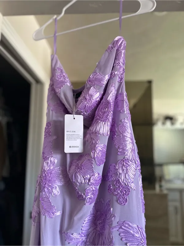 Lilac Floral Lace Evening Dress for Women - Image 3