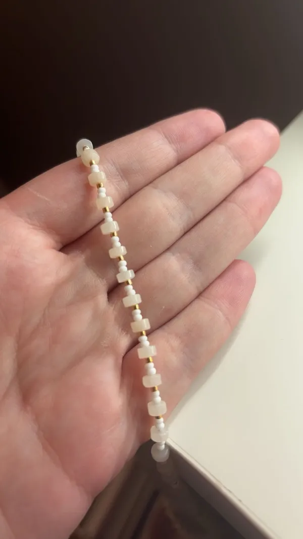 Handmade Necklace with Shell pendant White - Image 3