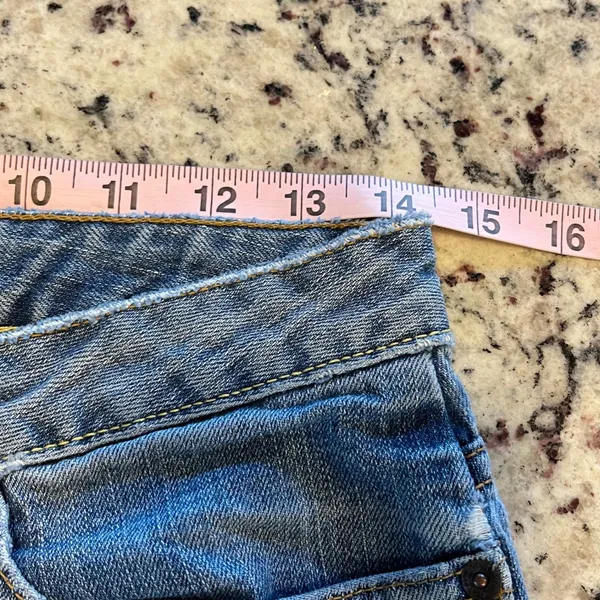 Gap Cropped Boot Cut Jeans Womens 6 Blue Y2K Medium Wash Split Hem Mid Rise - Image 5