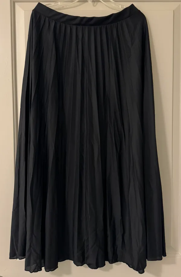 ASOS DESIGN Pleated Midi Skirt - Image 2