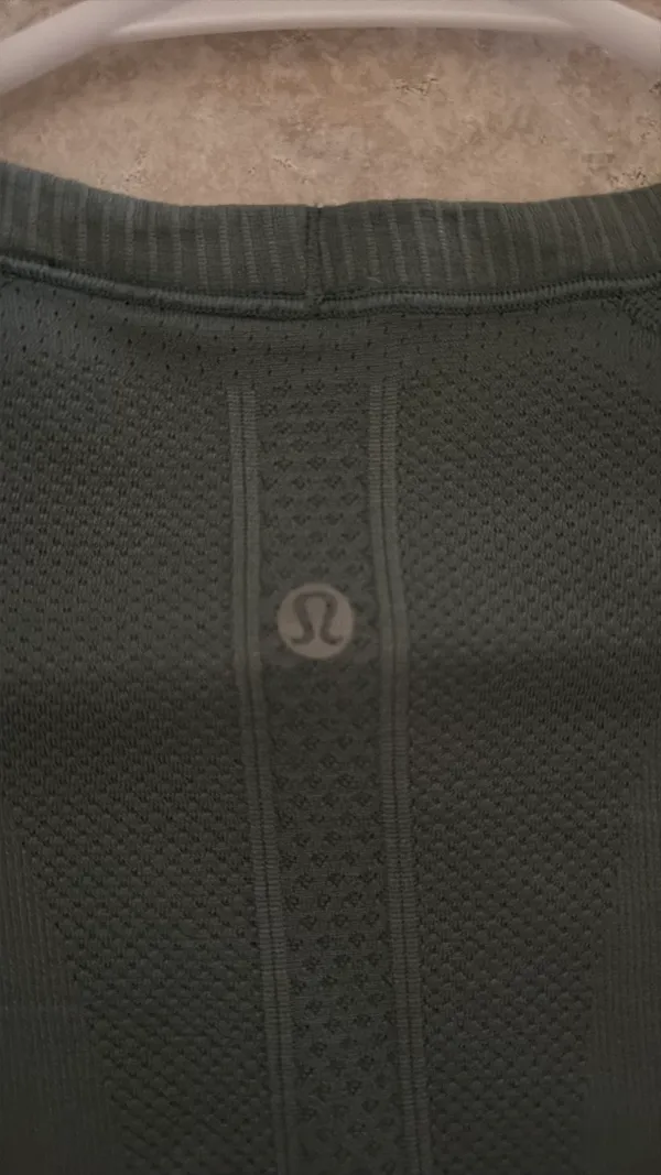 Swiftly Lululemon Tech Short Sleeve - Image 4