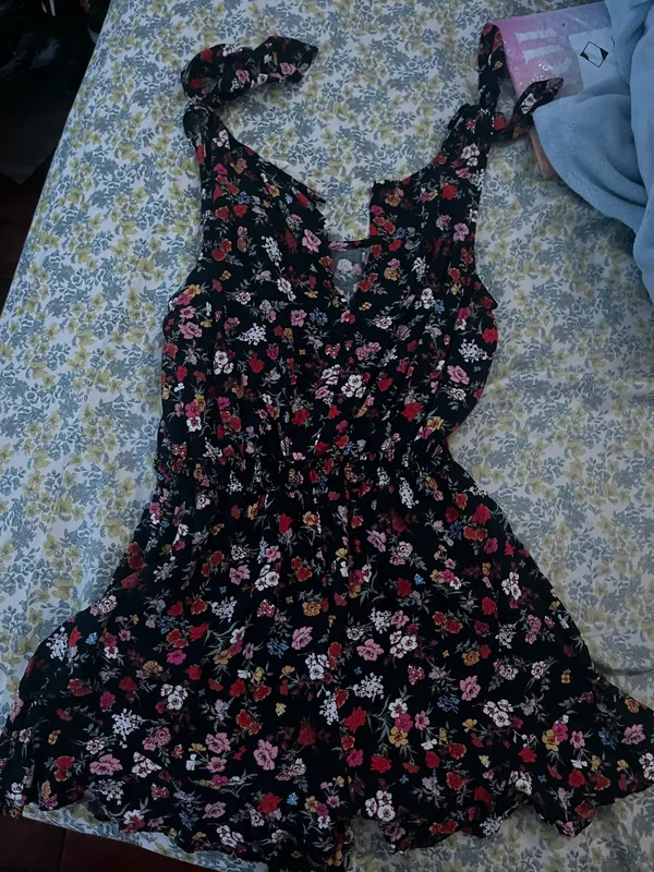 Kingston Grey Floral Romper - Image 2