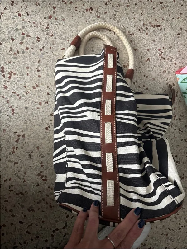 Michael Kors zebra stripe canvas tote - Image 9