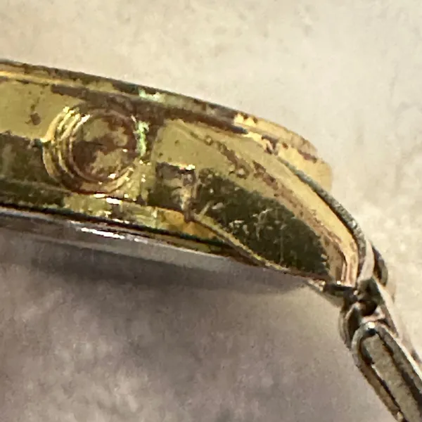 Geneva Gold Tone Rhinestone Bezel Faux‎ Chrono Quartz Analog Women's Wrist Watch - Image 8