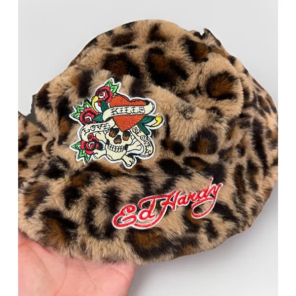 Ed Hardy NWT Leopard Bucket Hat Faux Fur Sherpa Skull Heart Embroidered Y2K OS - Image 2