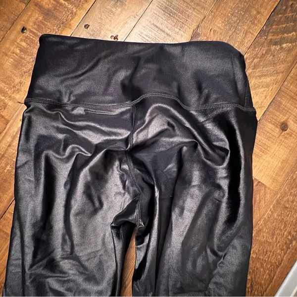 NOLI‎ Liquid Gloss Leggings - Image 3