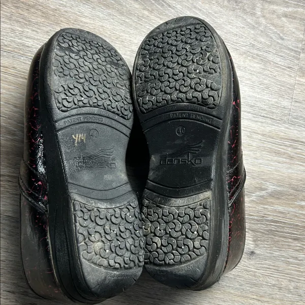 Dansko Pro XP 2.0 Patent Leather Clogs Size 40 (US 9.5-10) - Image 13