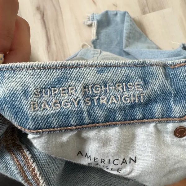 American Eagle Super High-Rise Baggy Straight - Image 6