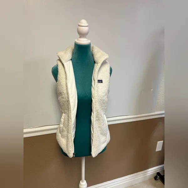 Patagonia Women’s Los Gatos Fleece Vest –‎ Birch White – Size S - Image 8