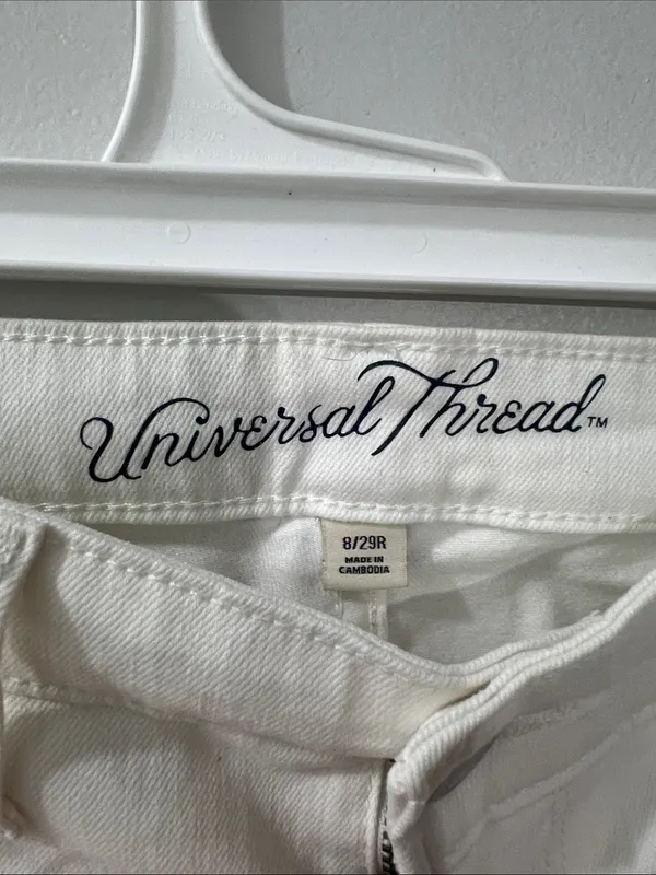 Universal Thread White Distressed Cropped Ankle Jeans - Image 5