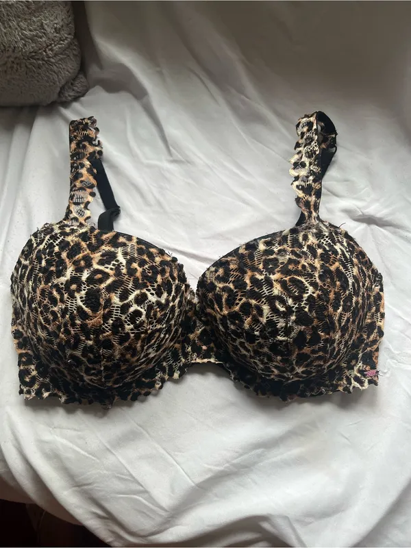 Victoria’s Secret PINK leopard print bra size 36DD - Image 2