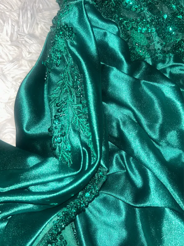Emerald Green Prom Dress Size 10 - Image 4
