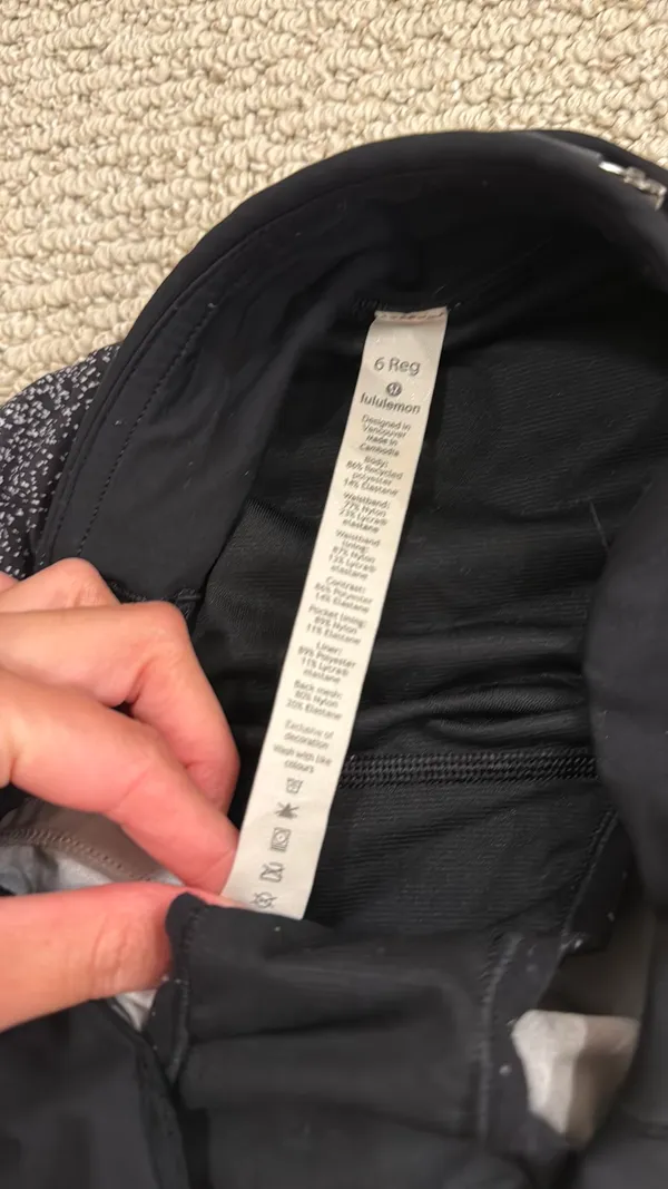 Lululemon shorts  - Image 4