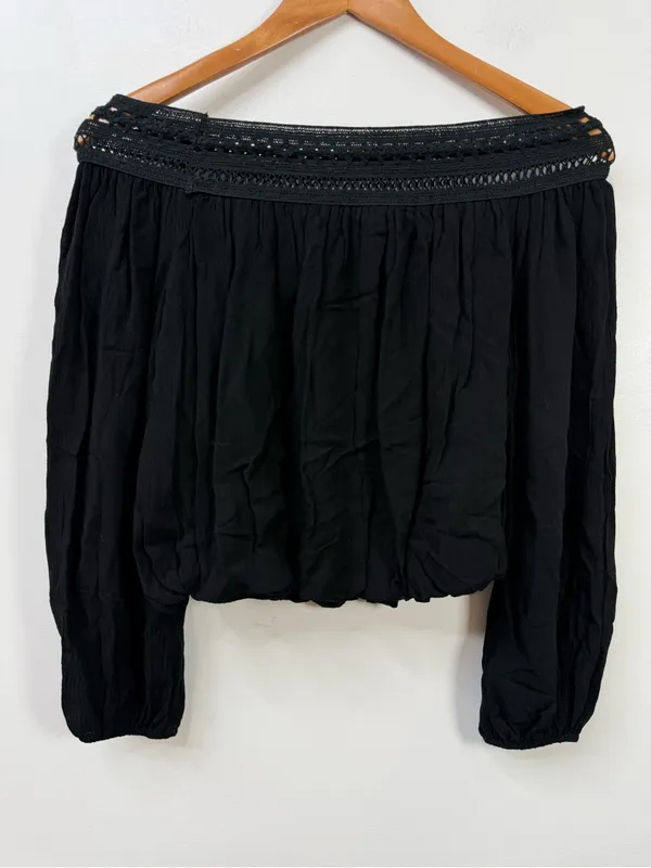 Lulu's Black Off-Shoulder Crochet-Trim Blouse size XS - Image 5