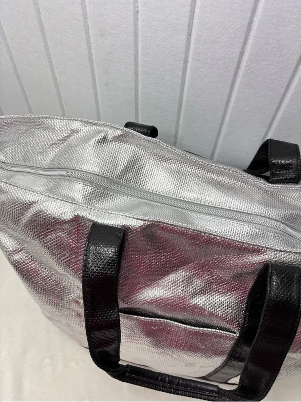 Victorias Secret Large‎ Silver & Black Weekender Get Away Travel Tote Bag - Image 5