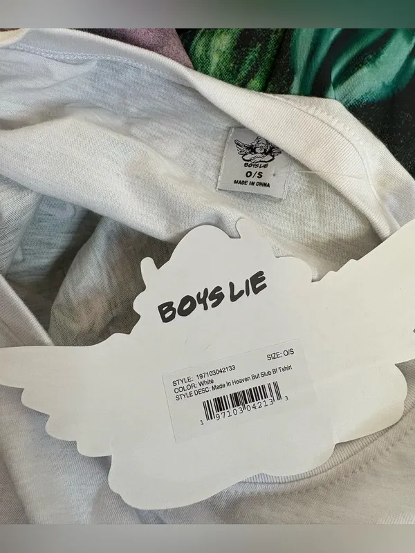 Boys Lie White T‑Shirt with Green and Pink Graphic - Image 3