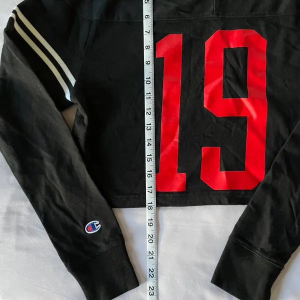 Champion Crop Top Sweater - Image 6
