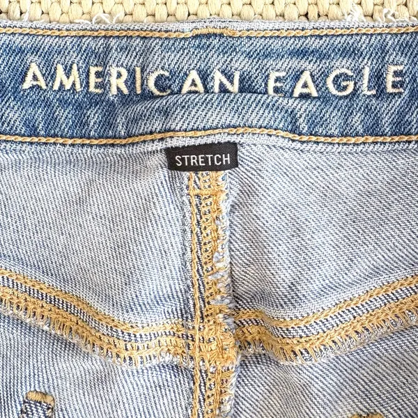American Eagle Stretch Ripped High Rise Mom Jean in Emotional Blue Size 12 - Image 12
