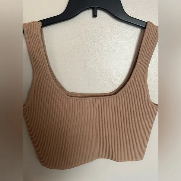 White fox tan ribbed crop top - Image 5