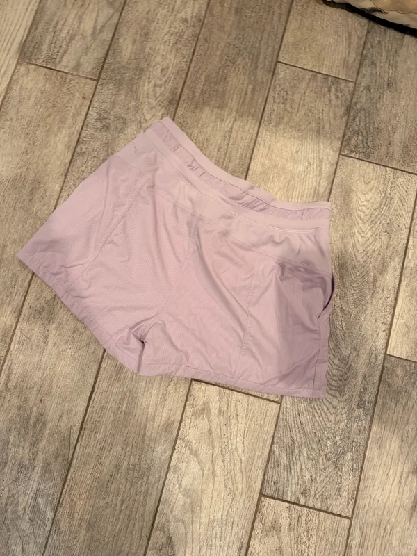 Lululemon dance studio shorts size 8  - Image 4