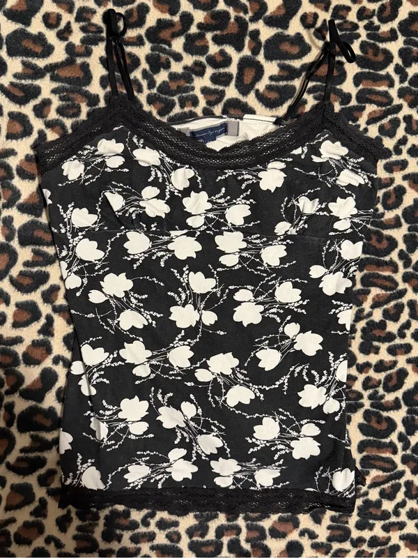 2000s vintage style whimsical american eagle black and white floral lace cami - Image 3