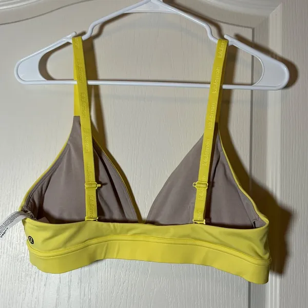 Lululemon License to Train Triangle Bra Light Support A/B Cup Logo Size 12. - Image 2