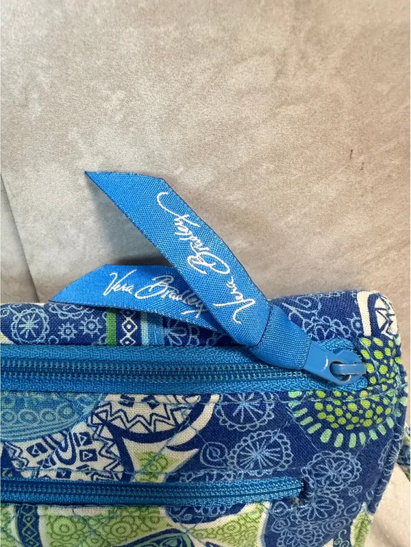 Vera Bradley retired blue green 'Doodle Daisy' quilted flap wallet crossbody bag - Image 7
