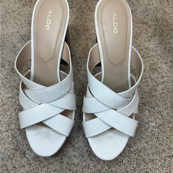 ALDO White Platform Block Heel Sandals | Casuarina Style | Size 9 - Image 2