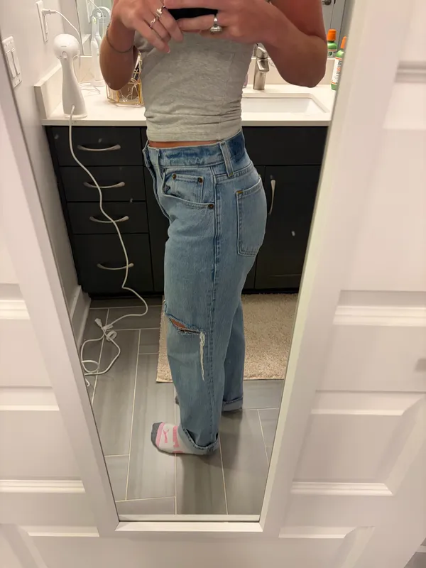 Abercrombie High-Rise Jeans 90s Straight - Image 2
