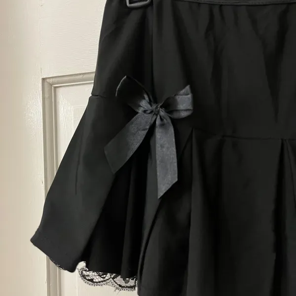 Spirit Halloween True Y2K Black Satin and Lace Mini Skirt M/L Bow Clubware Festival Goth Emo - Image 2