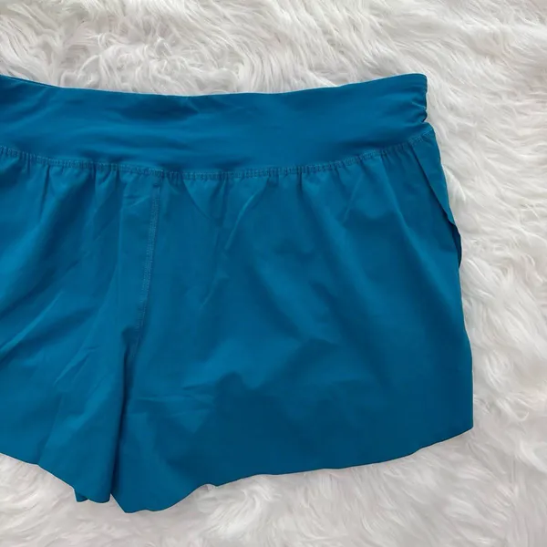 Lululemon Fast and Free High Rise Classic Fit Split Short 3" Hawaiian Blue XL - Image 9