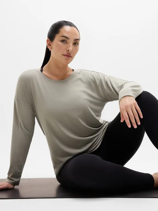 New Athleta L Move With Ease Top Willow Green Large Regular - Image 4