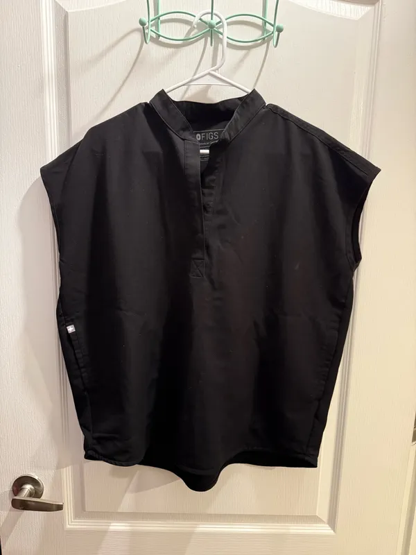 FIGS Scrubs Set - Image 4