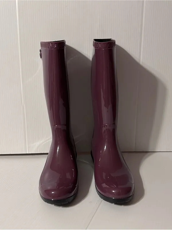 UGG Women's Plum Gloss Rain Boots size 7 - Image 3
