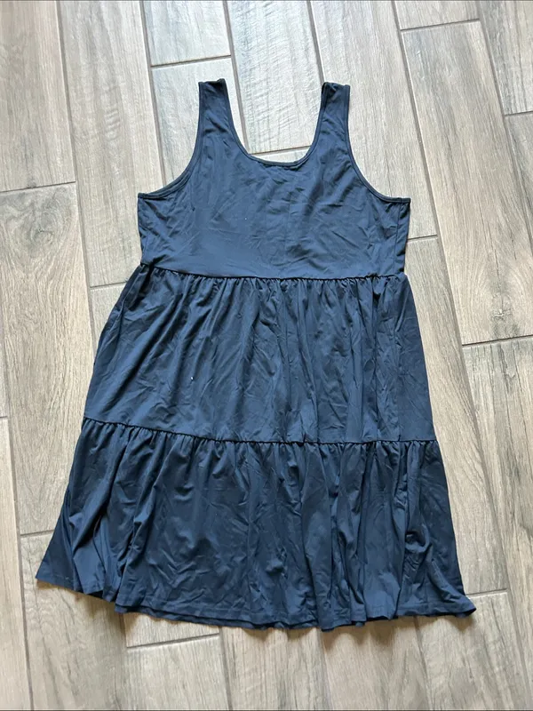 Sleeveless Navy Tiered Button - Image 4