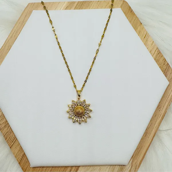 Sunflower Necklace 18K Golden Plated Stainless Steel - Image 3