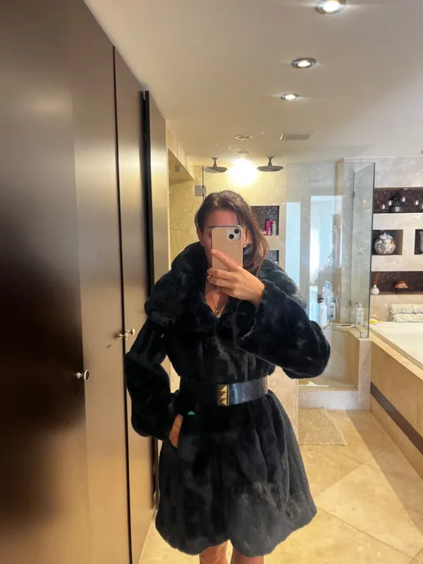 Tahari Faux Fur Coat - Image 3