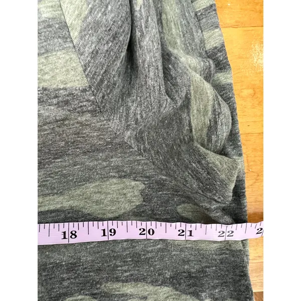 Torrid Classic Fit Camo T-Shirt Womens 1X Lightweight Casual Stretch Minimalist - Image 8