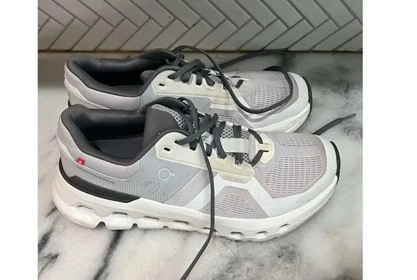 On Running CloudTec Women’s Shoes Size 9 White Gray Lightweight Swiss Sneakers - Image 4