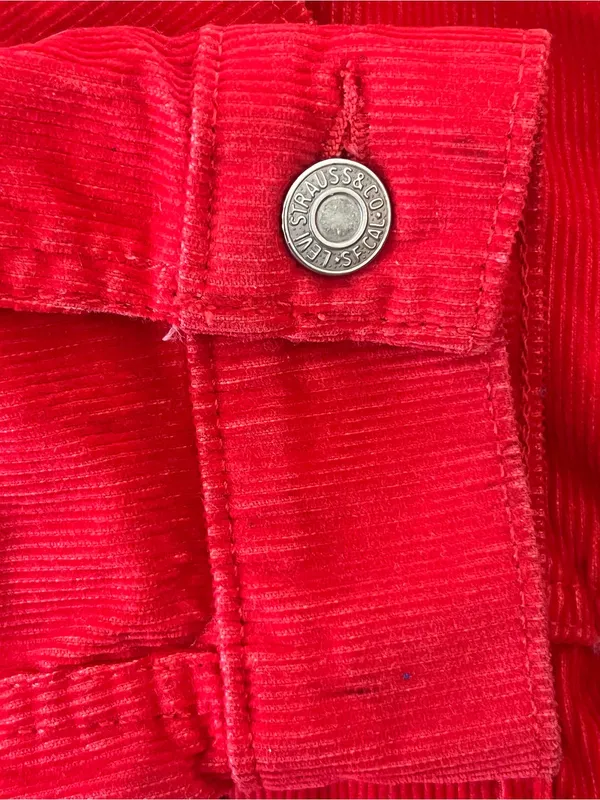 LEVI’S PREMIUM Red Corduroy Cropped Trucker Jacket - Medium White Tab - Image 7
