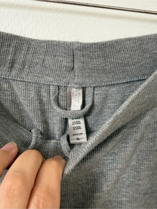 {XL} Skims Soft Modal Spandex Gray Ribbed Lounge Pants - Image 3