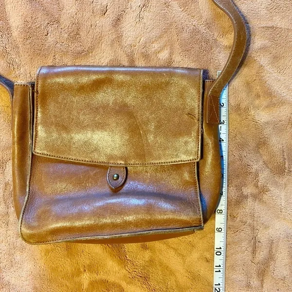 Vintage 1980s Perry Ellis Cognac Leather Shoulder Bag w/ Mini Strap/Belt - Image 9