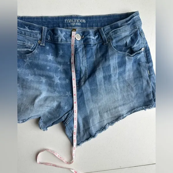 Maurices women’s size 14 stars and stripe high-rise cut off denim shorts - Image 6