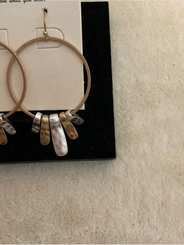 Pomina Mixed Metal Hoop Earrings in Gold and Silver - Image 3